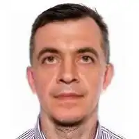 Петров Роман
